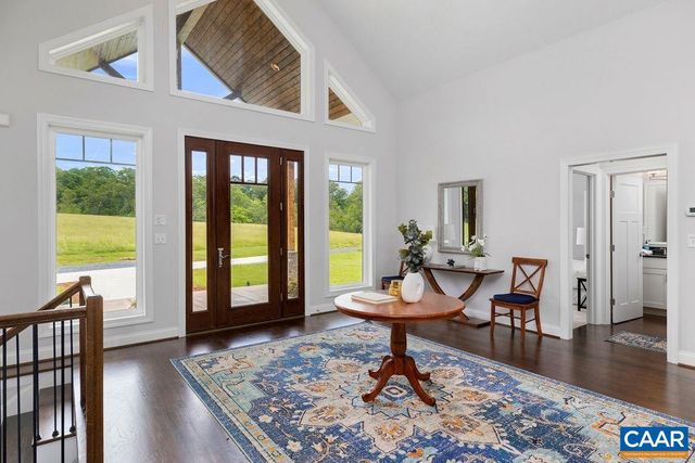 61 HILLSIDE LN, Afton, VA 22920