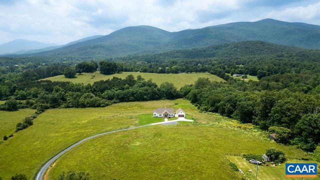 61 HILLSIDE LN, Afton, VA 22920