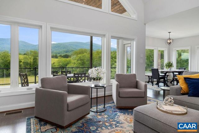 61 HILLSIDE LN, Afton, VA 22920