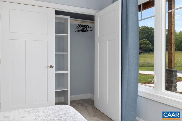 61 HILLSIDE LN, Afton, VA 22920