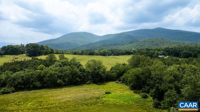 61 HILLSIDE LN, Afton, VA 22920