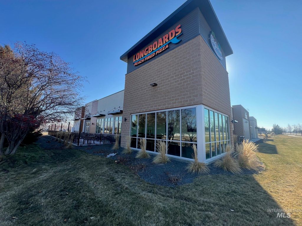 849 S Rising Sun Dr, Nampa, ID 83686 photo 3