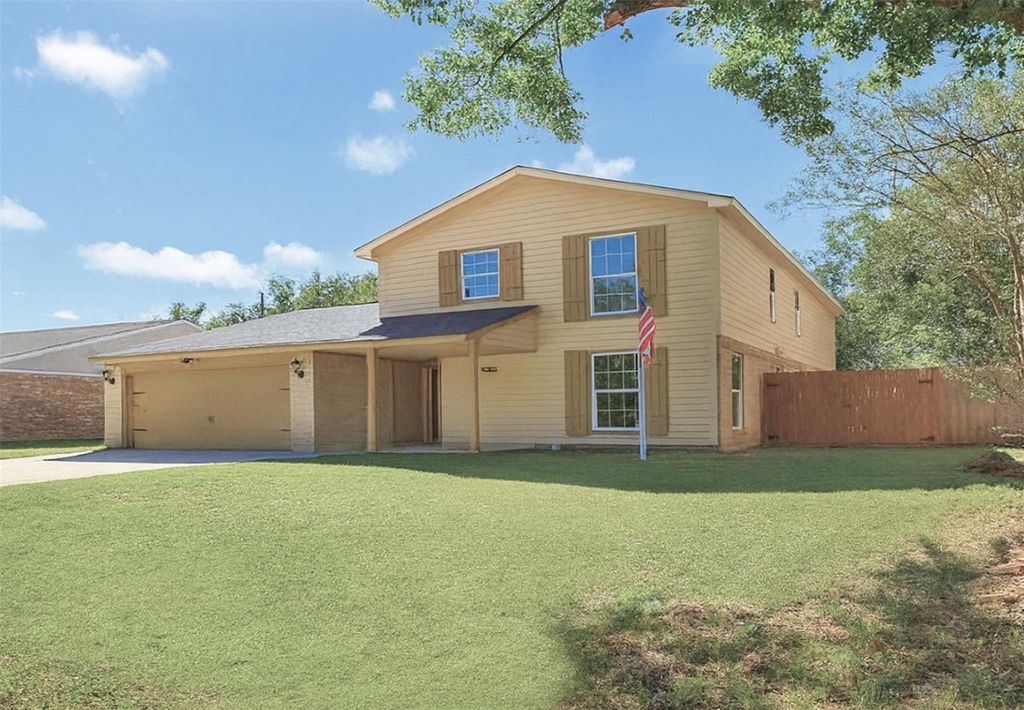 8011 Goldengrove Drive, Spring, TX 77379