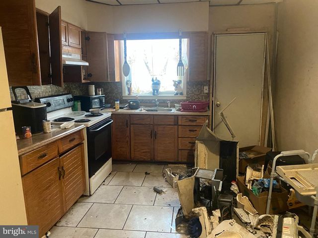 3844 N GRATZ ST, Philadelphia, PA 19140