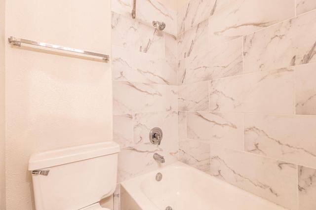 323 W William Cannon DR B, Austin, TX 78745