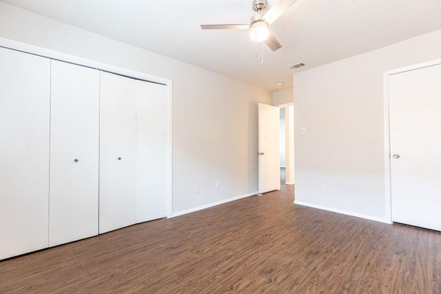 323 W William Cannon DR B, Austin, TX 78745