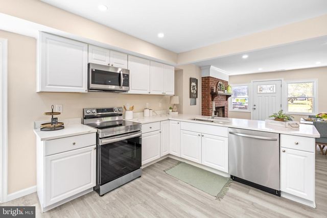 421 W MAIN ST, Fruitland, MD 21826