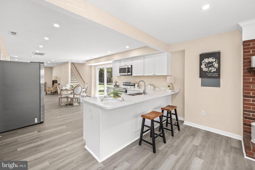 Image 18 of property listing at 421 W MAIN ST, Fruitland, MD 21826