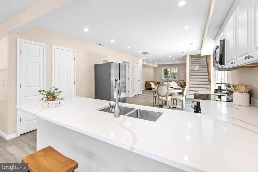 Image 20 of property listing at 421 W MAIN ST, Fruitland, MD 21826