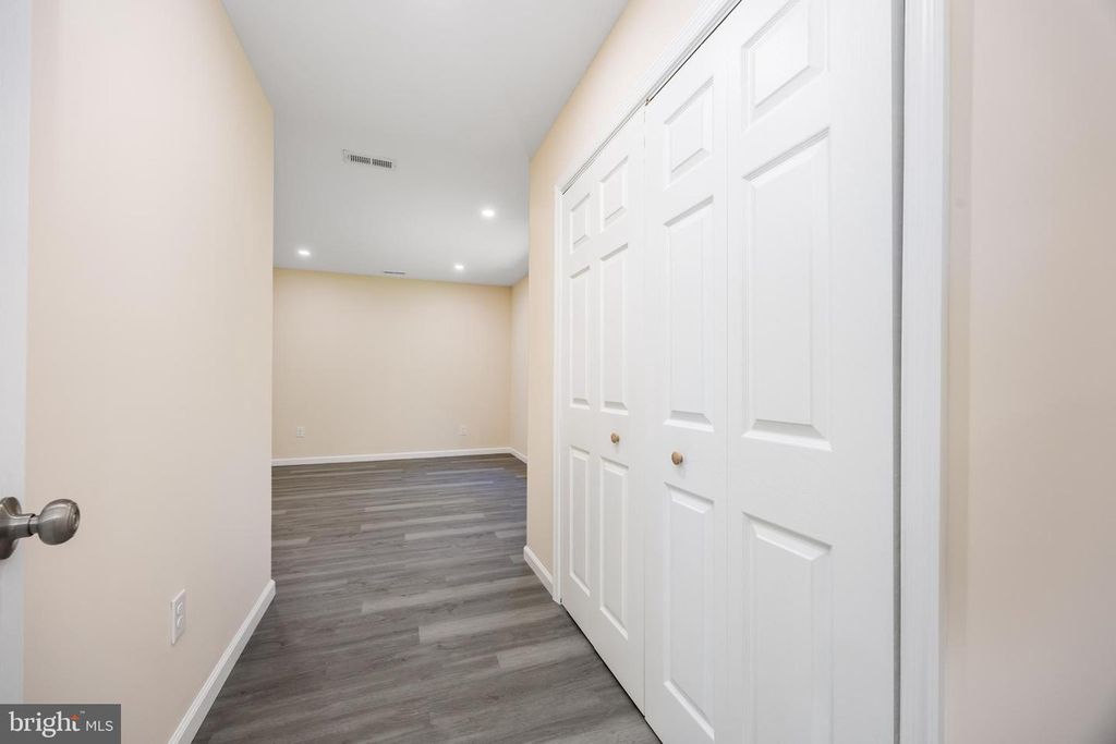 Image 48 of property listing at 421 W MAIN ST, Fruitland, MD 21826