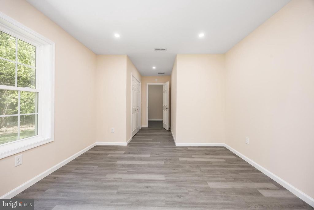 Image 51 of property listing at 421 W MAIN ST, Fruitland, MD 21826