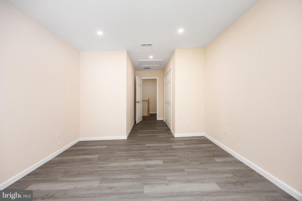 Image 58 of property listing at 421 W MAIN ST, Fruitland, MD 21826