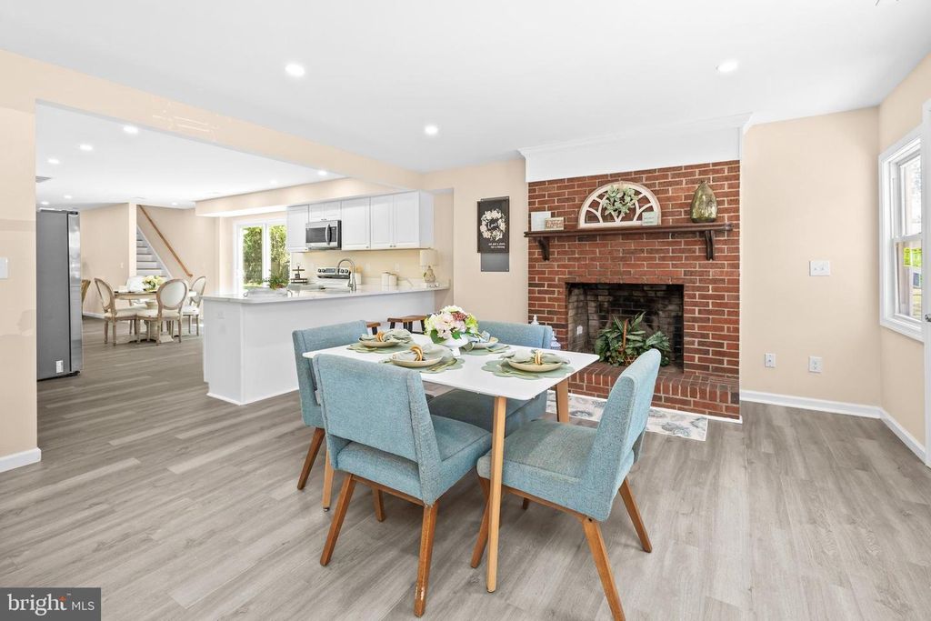 Image 6 of property listing at 421 W MAIN ST, Fruitland, MD 21826