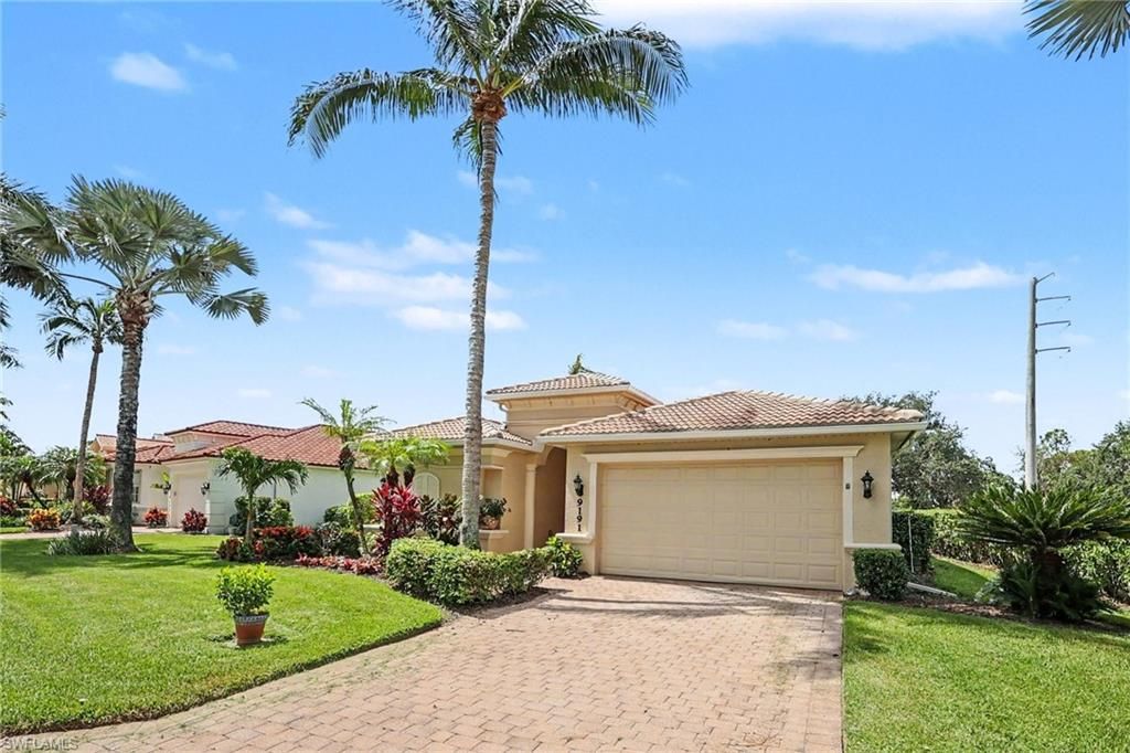 9191 Spanish Moss WAY, BONITA SPRINGS, FL 34135 — photo 2