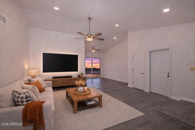 6539 E INGRAM Street, Mesa, AZ 85205