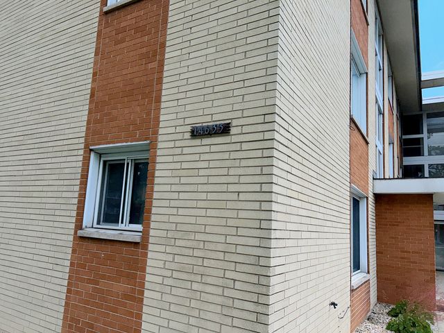 14633 Keystone Avenue 3H, Midlothian, IL 60445