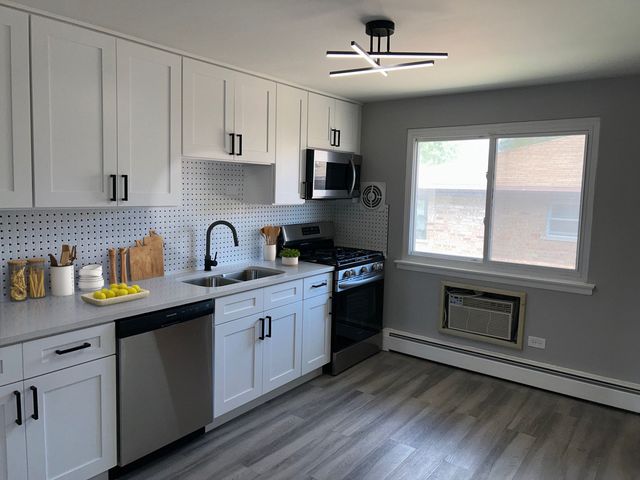 14633 Keystone Avenue 3H, Midlothian, IL 60445