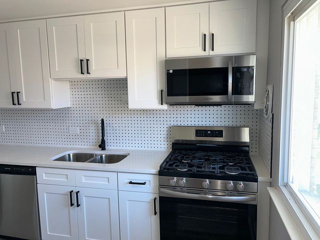 14633 Keystone Avenue 3H, Midlothian, IL 60445