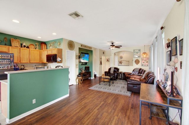 3167 Laurel Ridge Circle, Riviera Beach, FL 33404