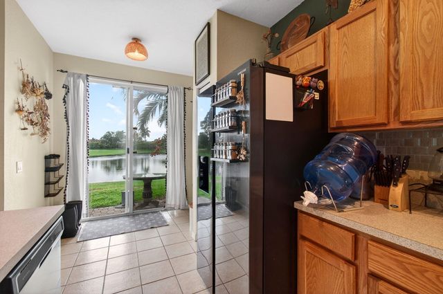 3167 Laurel Ridge Circle, Riviera Beach, FL 33404