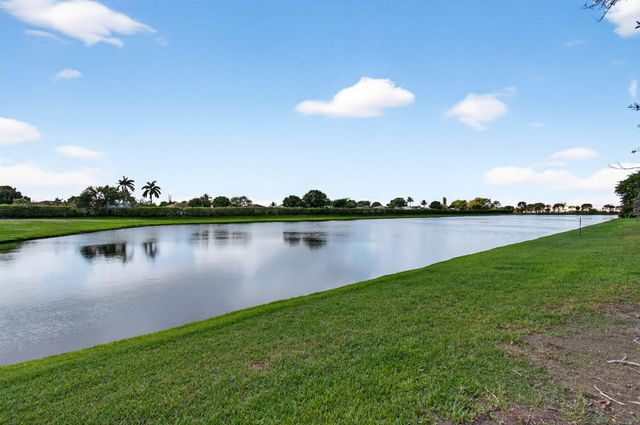 3167 Laurel Ridge Circle, Riviera Beach, FL 33404