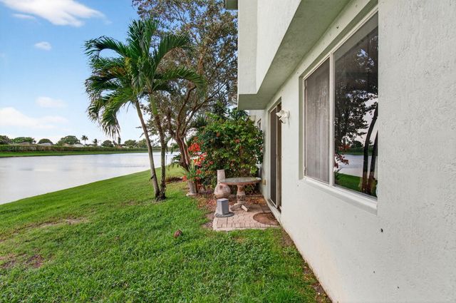 3167 Laurel Ridge Circle, Riviera Beach, FL 33404