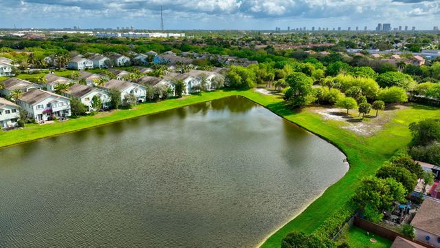 3167 Laurel Ridge Circle, Riviera Beach, FL 33404