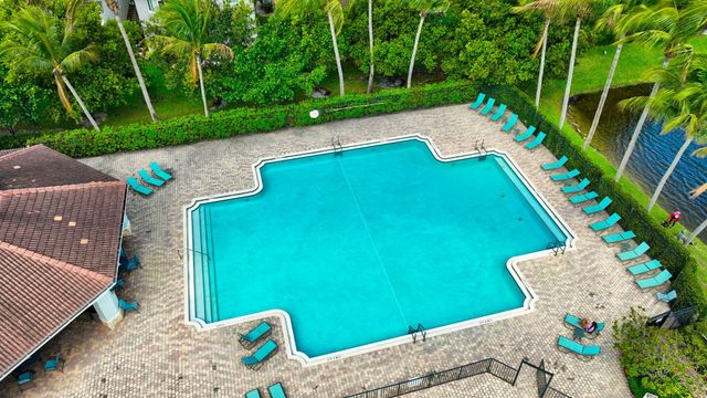 3167 Laurel Ridge Circle, Riviera Beach, FL 33404