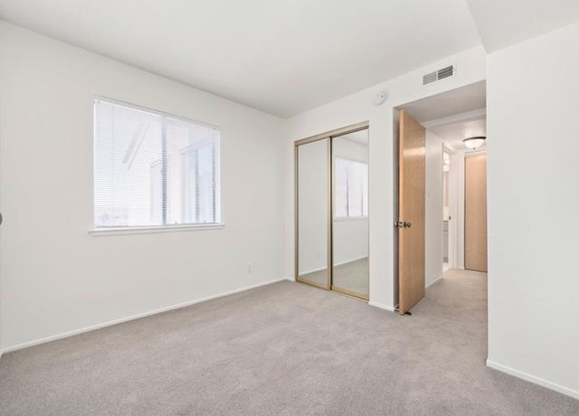 1 Laurel Street 202, San Carlos, CA 94070