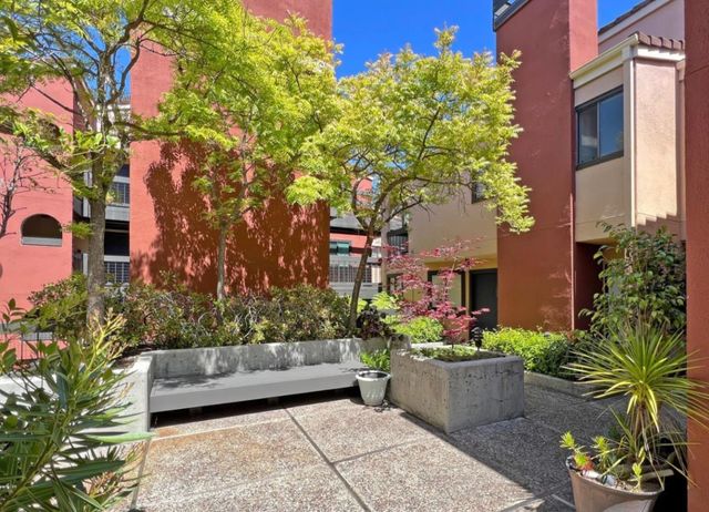 1 Laurel Street 202, San Carlos, CA 94070