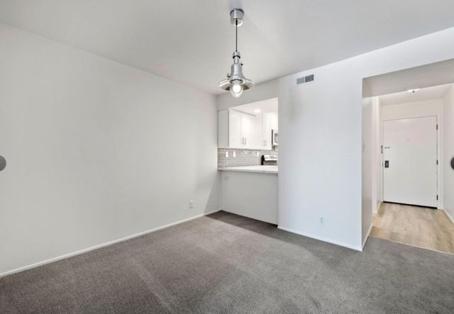 1 Laurel Street 202, San Carlos, CA 94070