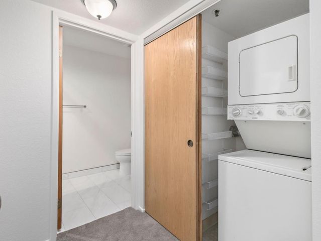 1 Laurel Street 202, San Carlos, CA 94070