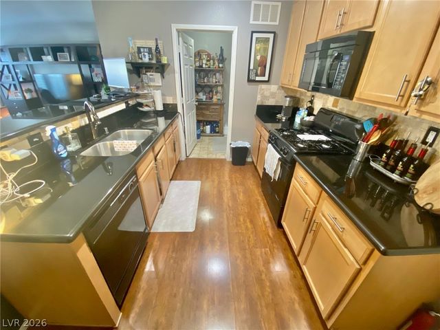 3197 Jevonda Avenue, Henderson, NV 89044