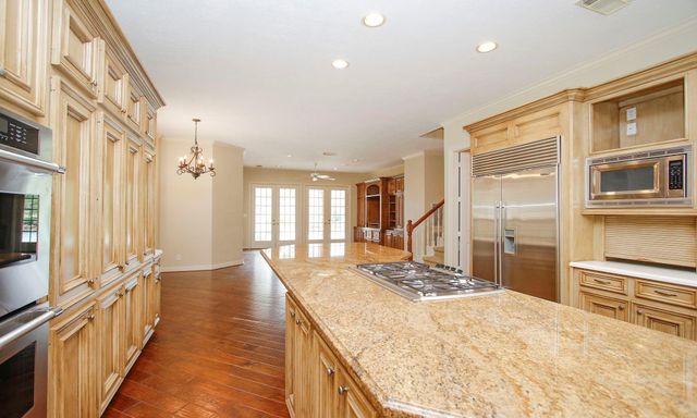 8 Epernay Place, Jersey Village, TX 77040