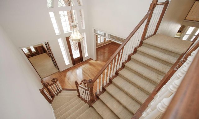 8 Epernay Place, Jersey Village, TX 77040