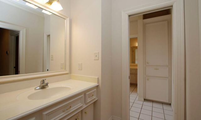 8 Epernay Place, Jersey Village, TX 77040