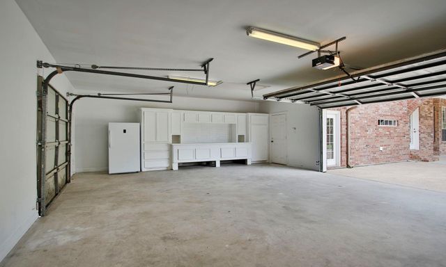 8 Epernay Place, Jersey Village, TX 77040