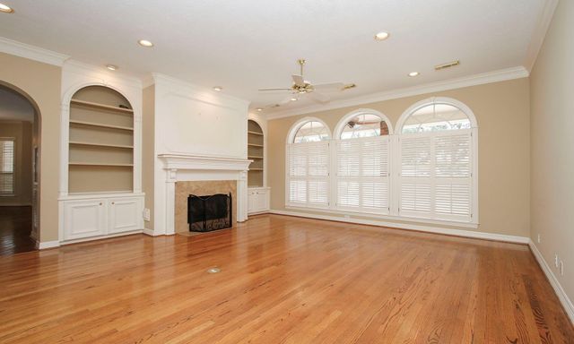 8 Epernay Place, Jersey Village, TX 77040