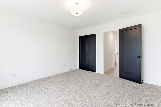 110 Howard Lane, Jeffersonville, IN 47130