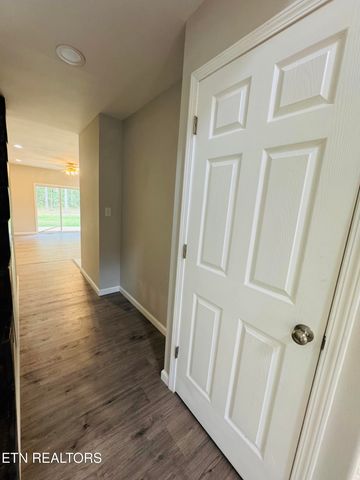 9301 Hondo Drive, Crossville, TN 38572