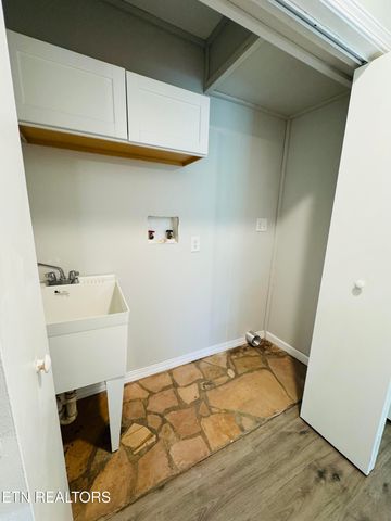 9301 Hondo Drive, Crossville, TN 38572