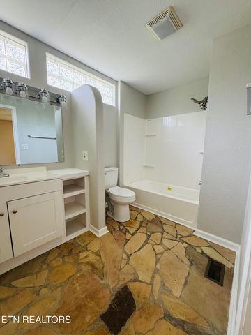 9301 Hondo Drive, Crossville, TN 38572