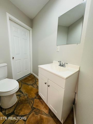 9301 Hondo Drive, Crossville, TN 38572