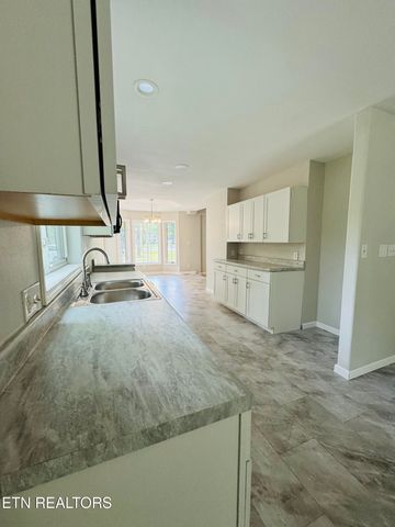 9301 Hondo Drive, Crossville, TN 38572