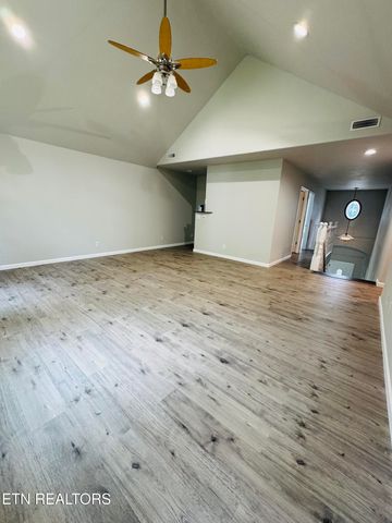 9301 Hondo Drive, Crossville, TN 38572