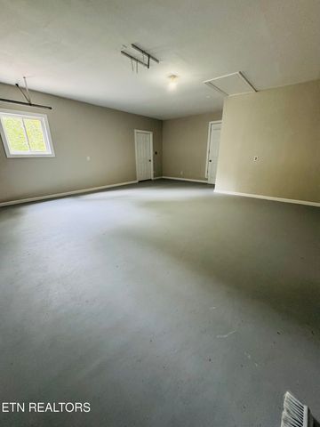 9301 Hondo Drive, Crossville, TN 38572