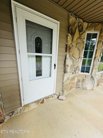 9301 Hondo Drive, Crossville, TN 38572