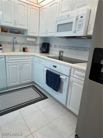 320 Seaview CT 2-712, Marco Island, FL 34145