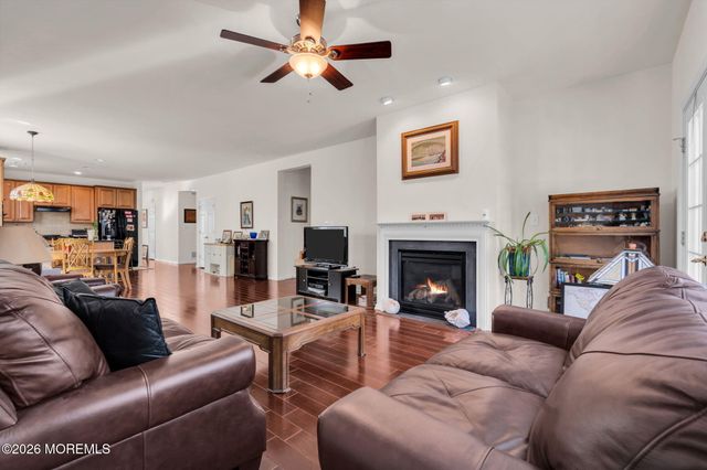 19 Turnbridge Court, Jackson, NJ 08527