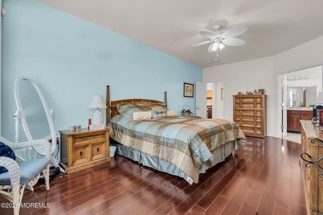 19 Turnbridge Court, Jackson, NJ 08527